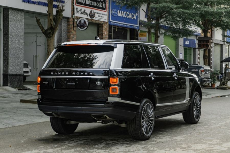 Cận cảnh Range Rover Autobiography LWB Black Pack hơn 13 tỷ tại HN