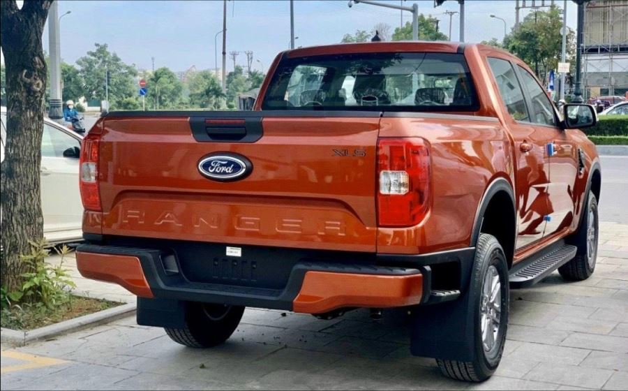 Ford Everest Titanium 20L 4x2 2022 model 2023 màu đỏ cam Đã bán   Ecoauto Chuyên mua bán trao đổi ký gửi Sửa chữa bảo dưỡng các loại xe  ô tô