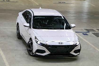 Hyundai Elantra 1.6 AT-Xe sẵn, đủ màu giao ngay - Khuyến mãi tiền mặt lớn