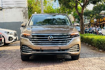 Volkswagen Viloran  Luxury-SIÊU PHẨM MPV NHẬP KHẨU SANG TRỌNG