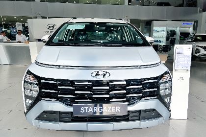 Hyundai Stargazer 1.5 Cao cấp-Mẫu xe siêu hot Stargazer X 7 chỗ Giá Tốt